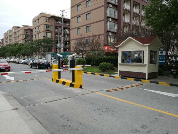 車(chē)牌識(shí)別系統(tǒng)12